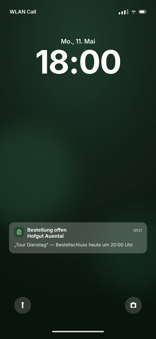 Sperrbildschirm mit der Mitteilung: Bestellung offen, Bestellschluss heute um 20 Uhr